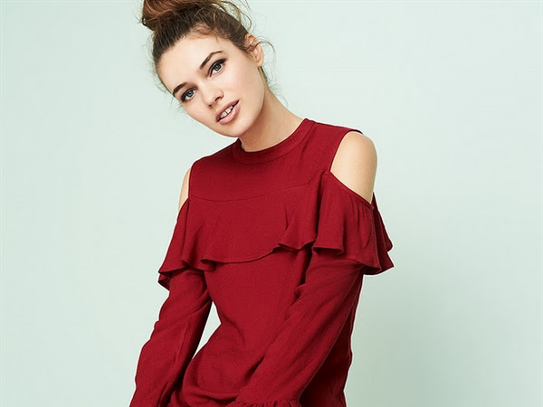 cold shoulder with ruffles