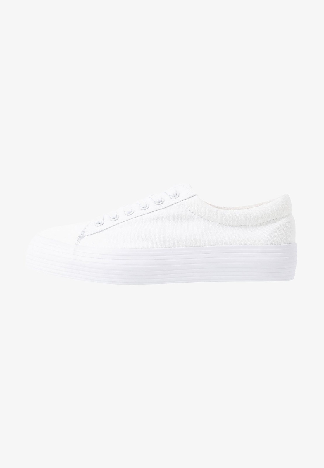 ladies white trainers size 6